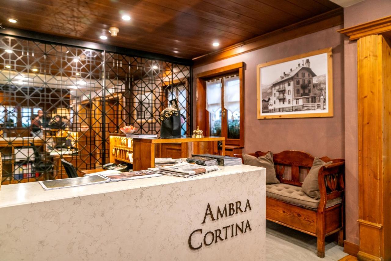 Ambra Cortina Luxury&Fashion Hotel Cortina d'Ampezzo Exterior foto